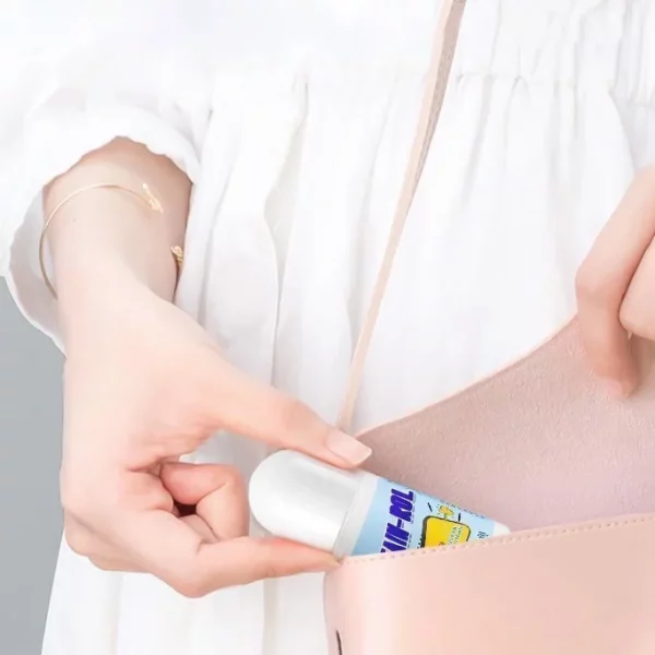 Kouzelný odstraňovač skvrn – roll on kulička 2x slider